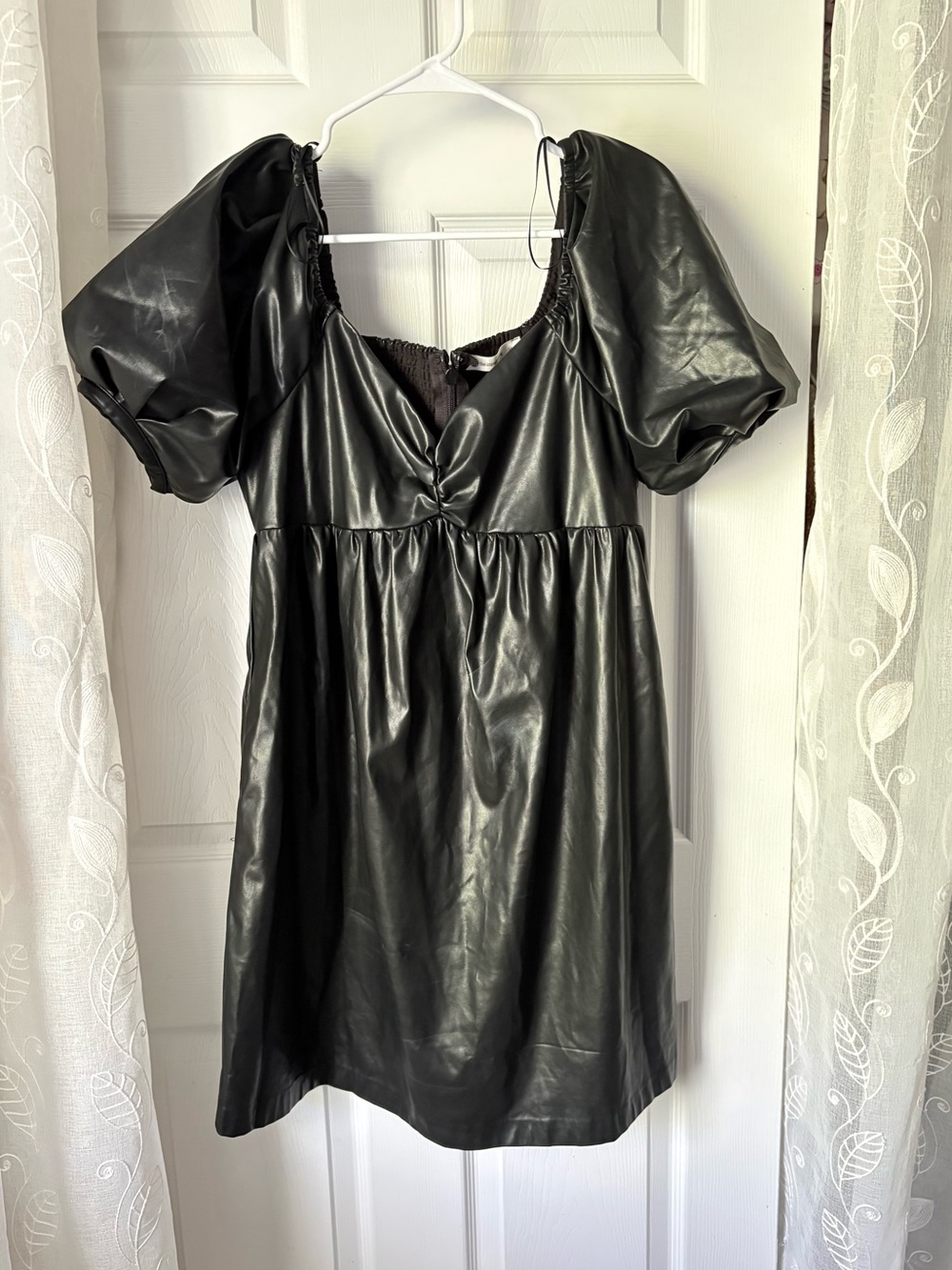 The Impeccable Pig Black Faux Leather Puff-Sleeve babydoll Mini Dress size M
